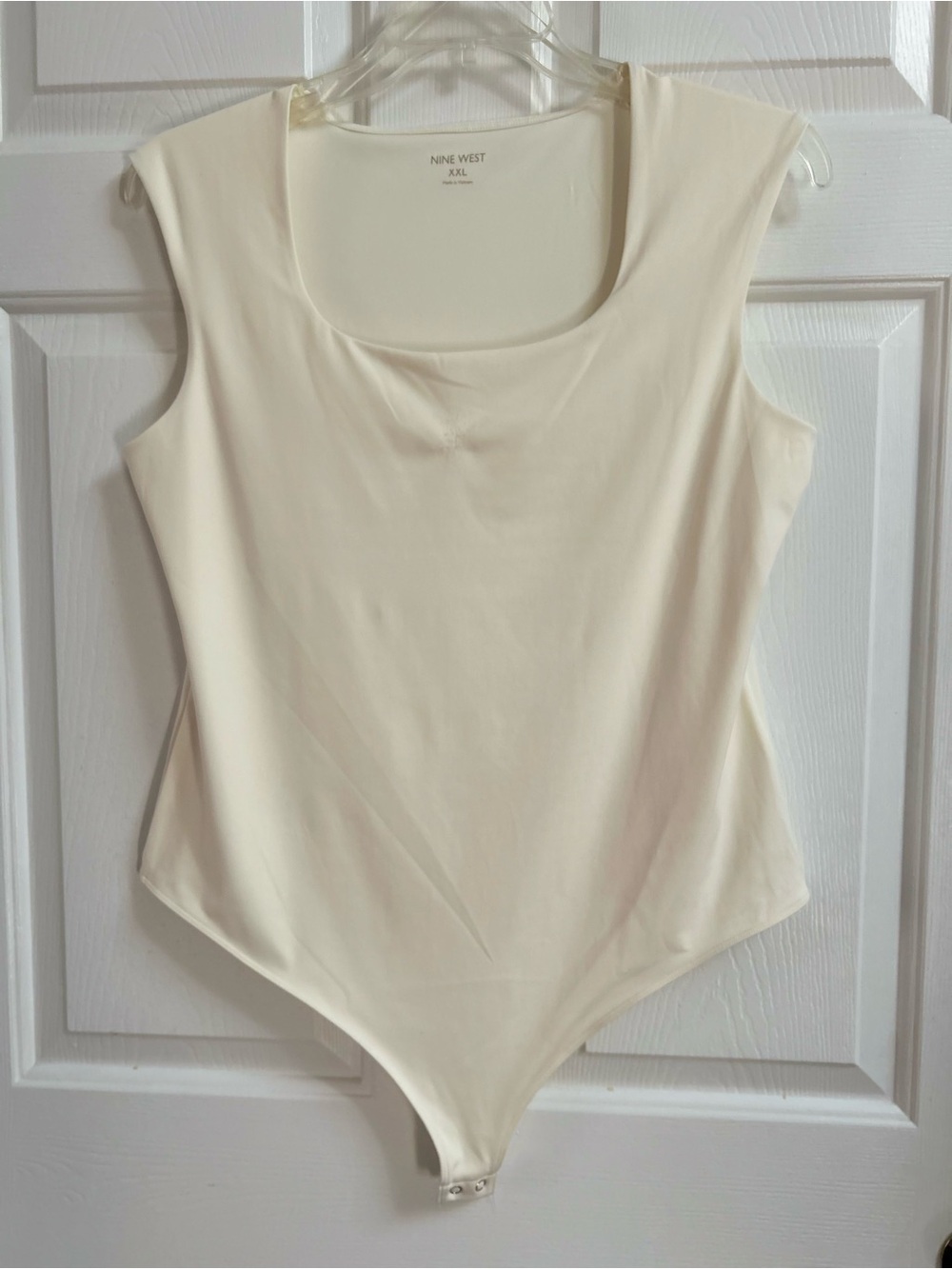 Nine West Cream Scoop Neck Sleeveless Bodysuit